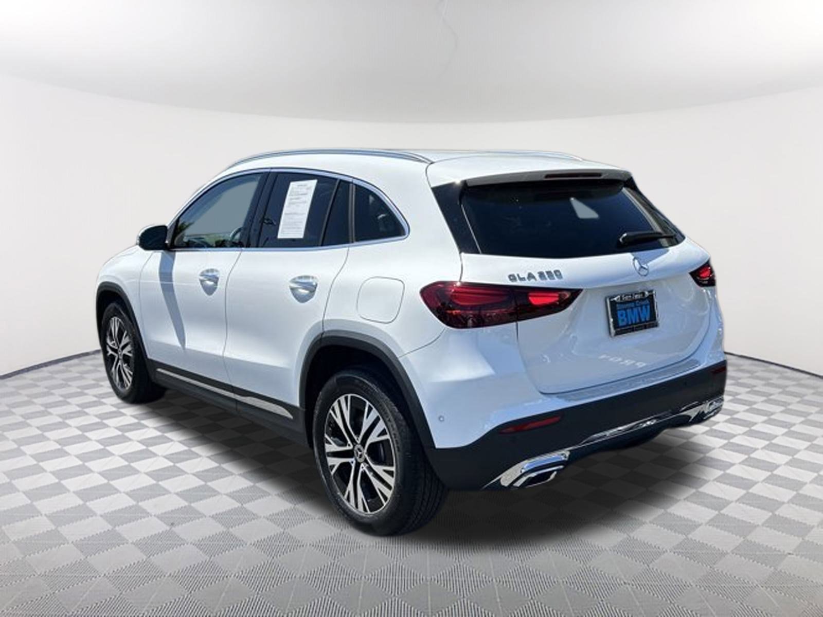 2025 Mercedes Benz GLA 250 photo 3