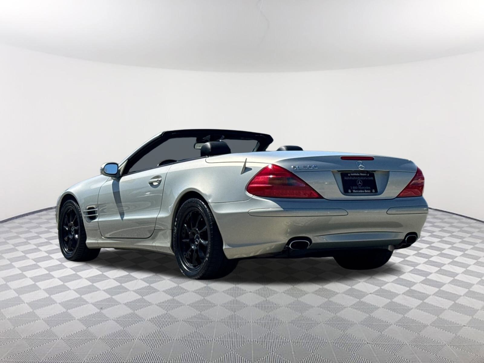 2003 Mercedes Benz SL photo 2