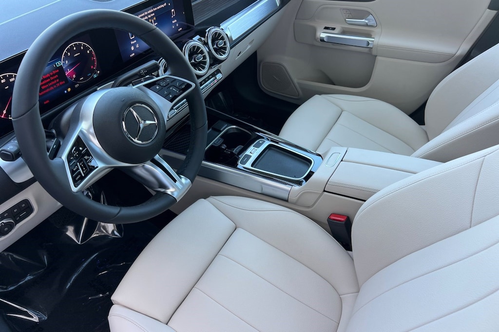 New 2026 Mercedes-Benz GLB 250 SUV