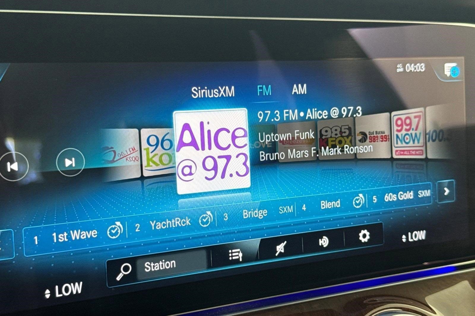 2023 Mercedes-Benz E-Class 4MATIC photo 4