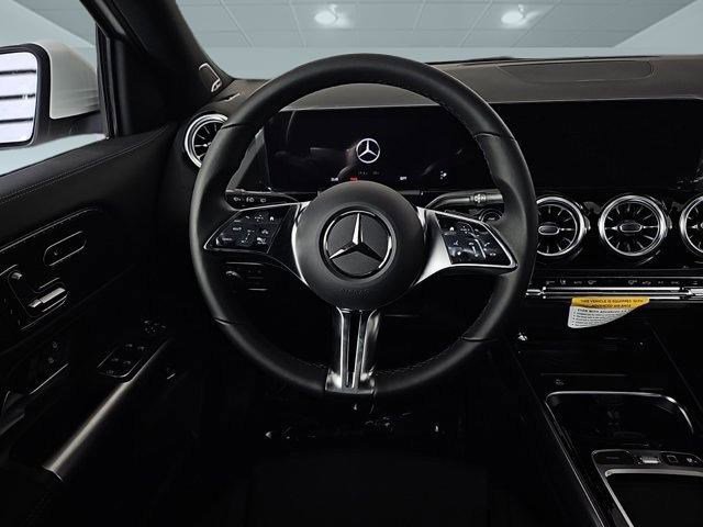 2025 Mercedes Benz GLA 250 photo 3