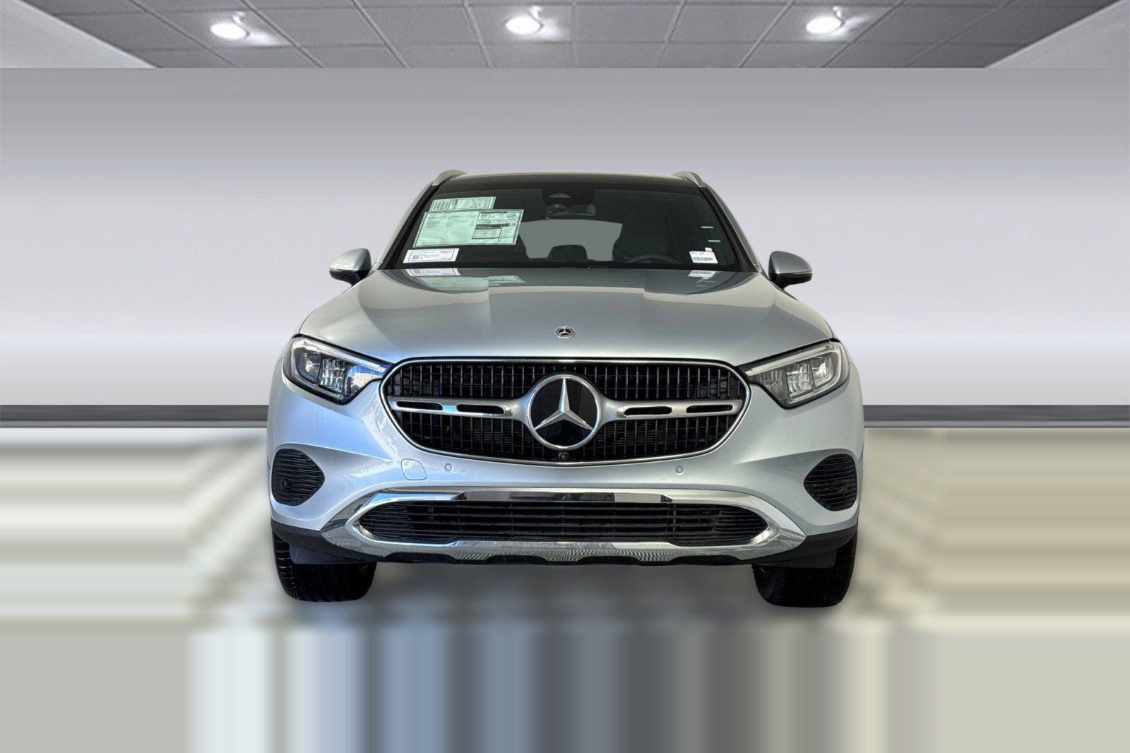 2026 Mercedes-Benz GLC 300 photo 5