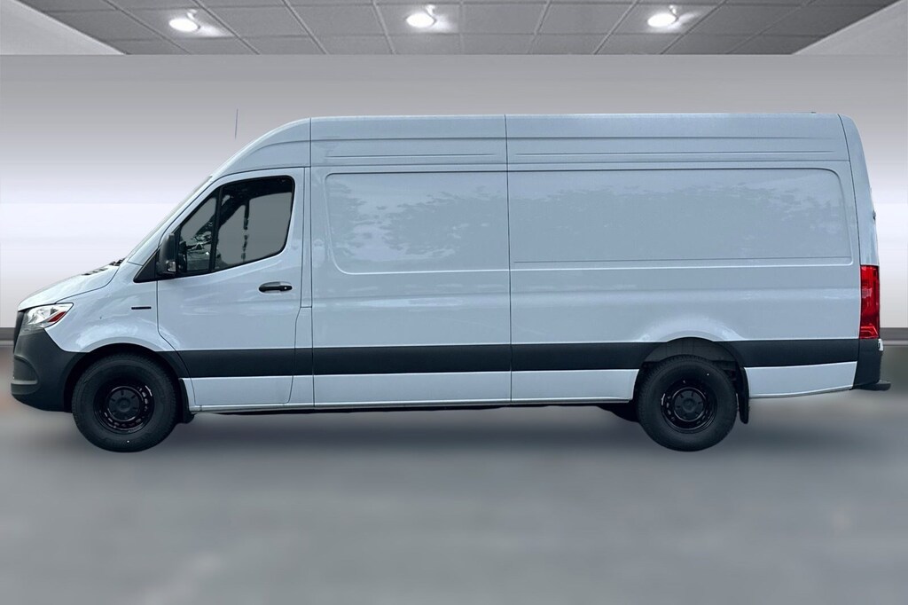 New 2024 Mercedes-Benz eSprinter 2500 High Roof HO Van Cargo Van