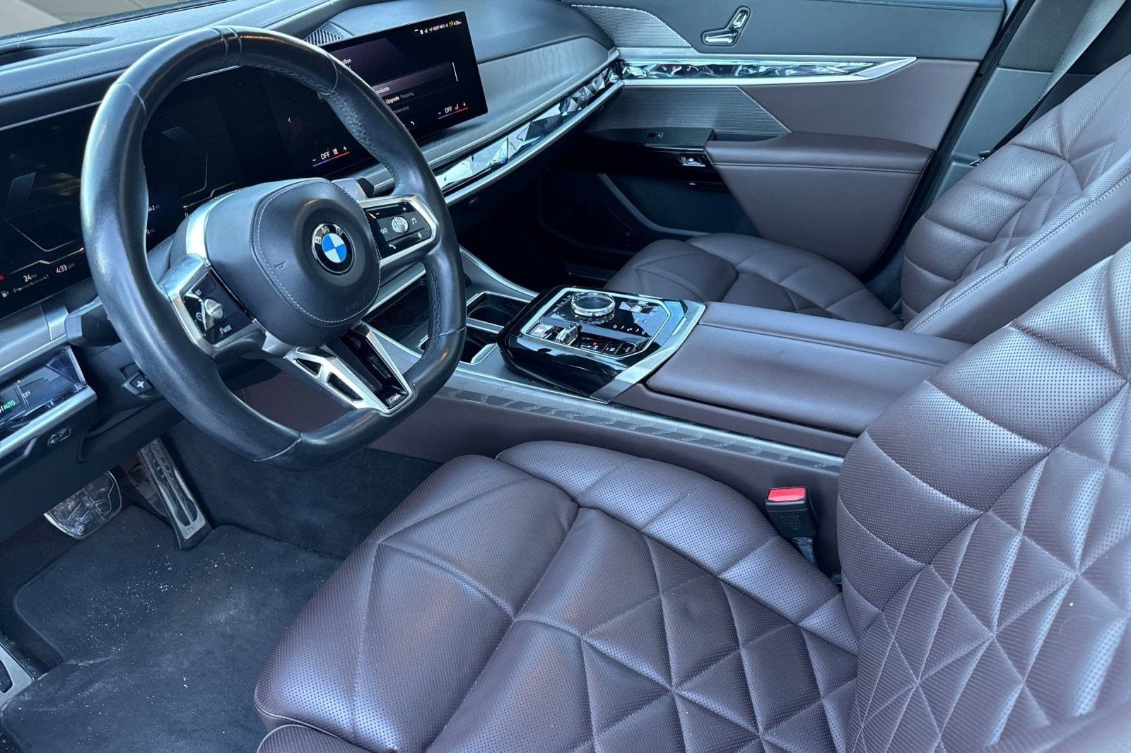 2023 Bmw 740i 7-series photo 3