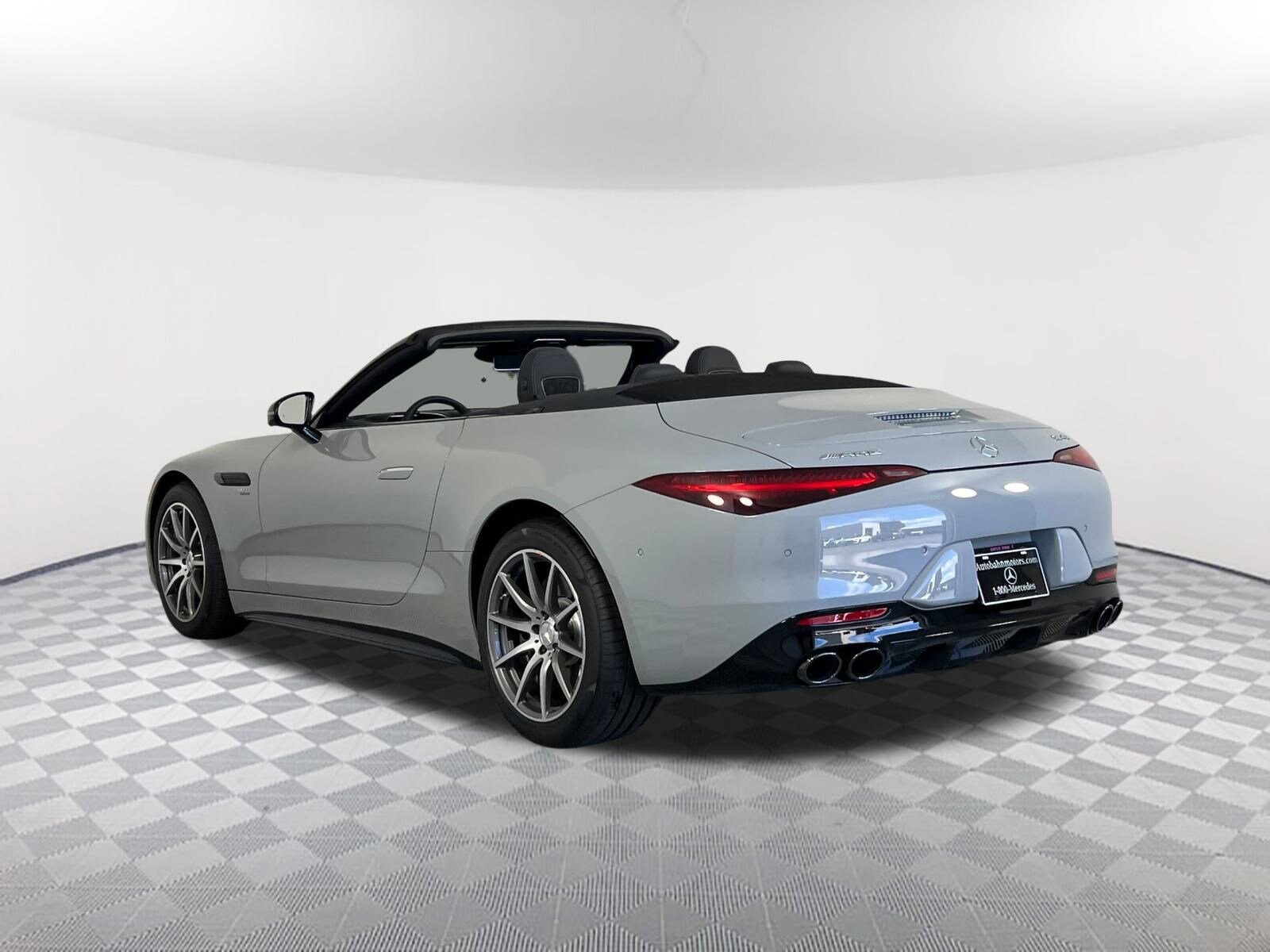 2025 Mercedes Benz SL AMG 43 photo 3