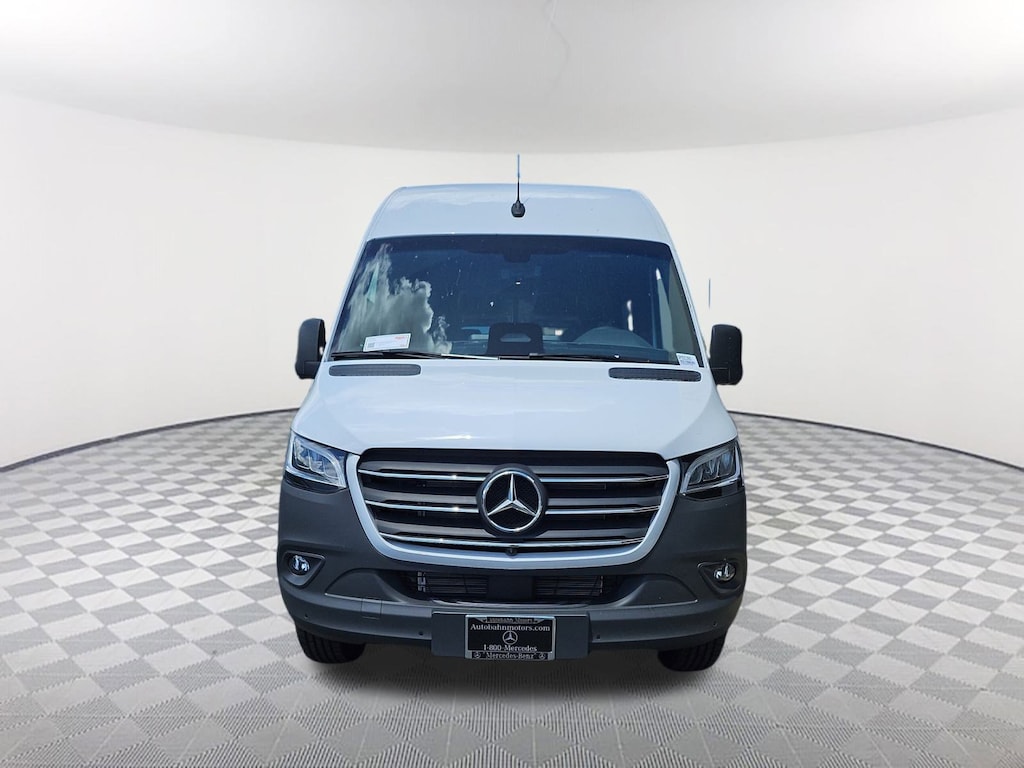 New 2025 Mercedes-Benz Sprinter 2500 Standard Roof 4-Cyl Diesel HO Van Passenger Van