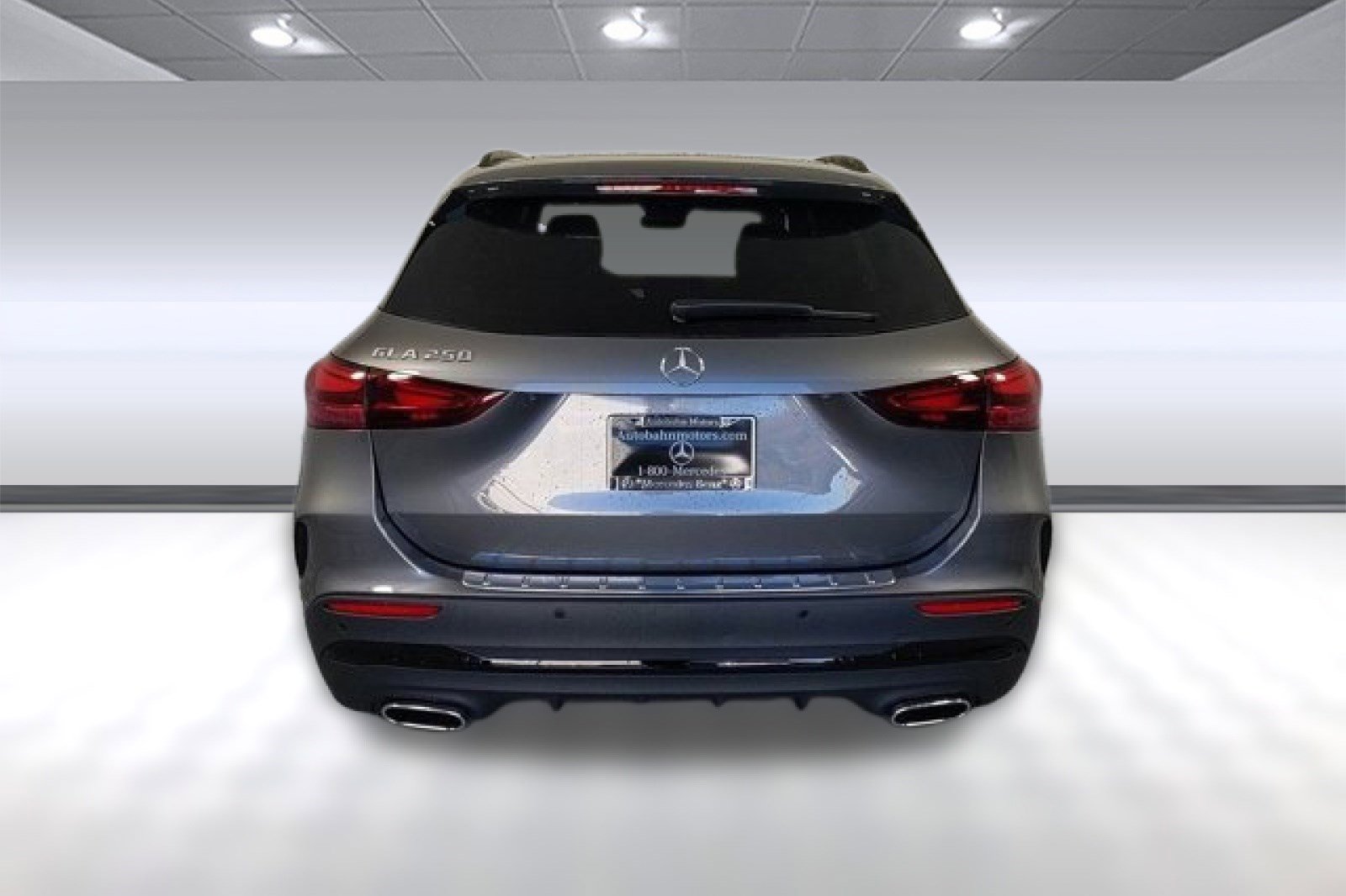 2025 Mercedes Benz GLA 250 photo 2