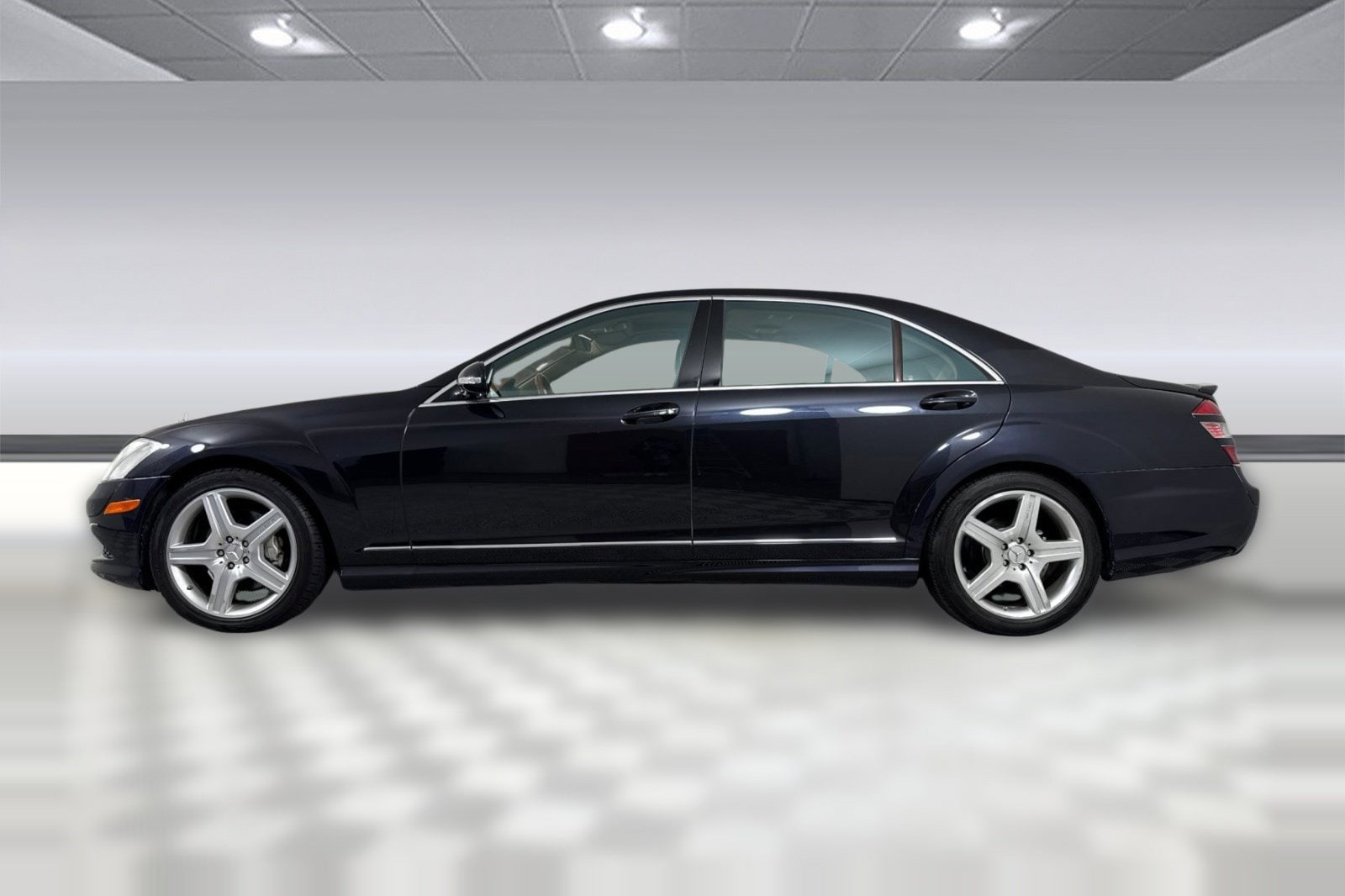 Used 2008 Mercedes-Benz S-Class S550 with VIN WDDNG71X38A211985 for sale in Belmont, CA