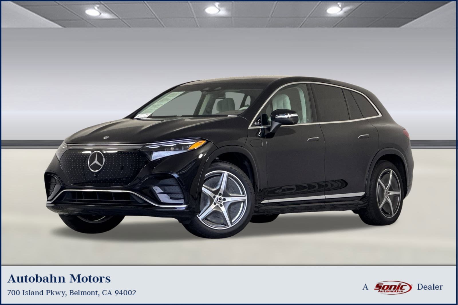 2023 Mercedes-Benz EQS SUV Base's photo