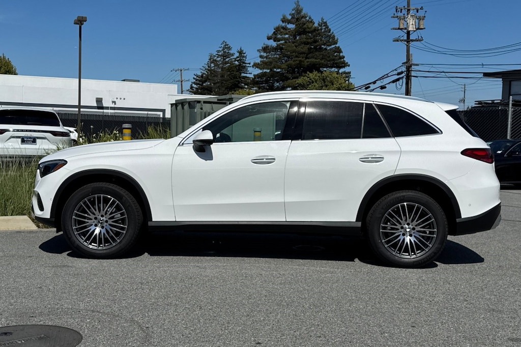 New 2027 Mercedes-Benz GLC 300 4MATIC SUV
