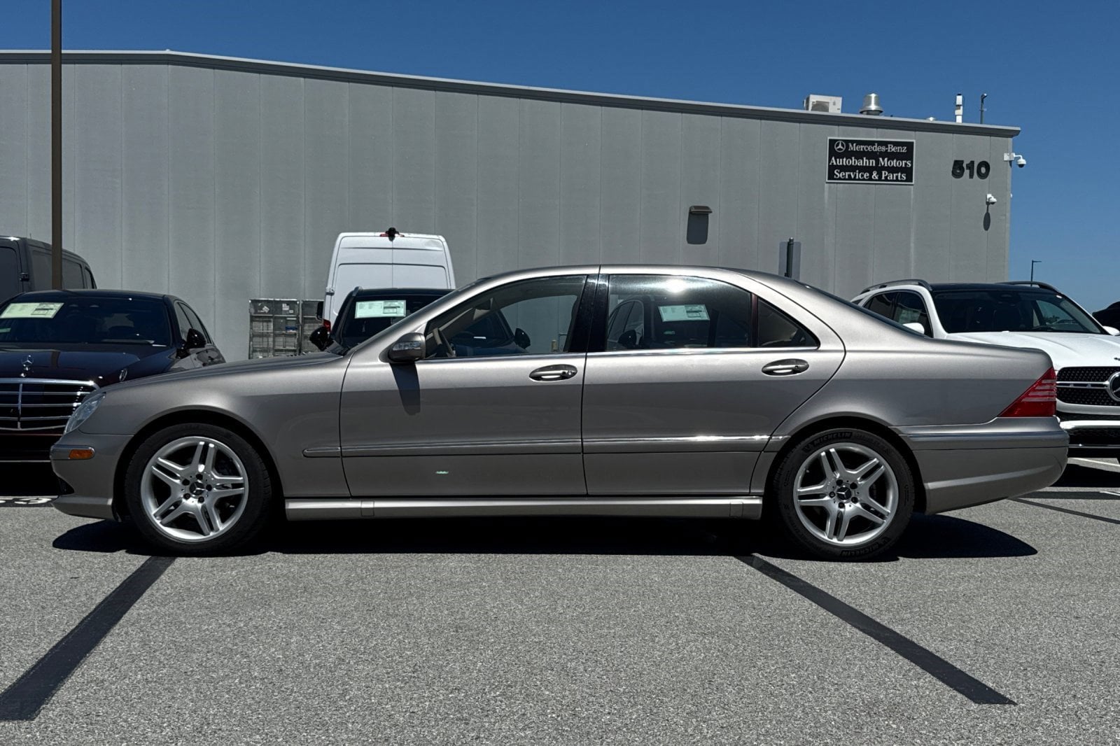 Used 2006 Mercedes-Benz S-Class S500 with VIN WDBNG75J26A463660 for sale in Belmont, CA
