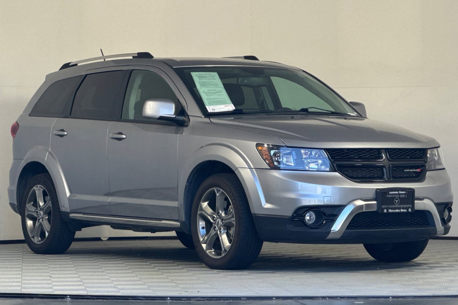 Journey Crossroad SUV