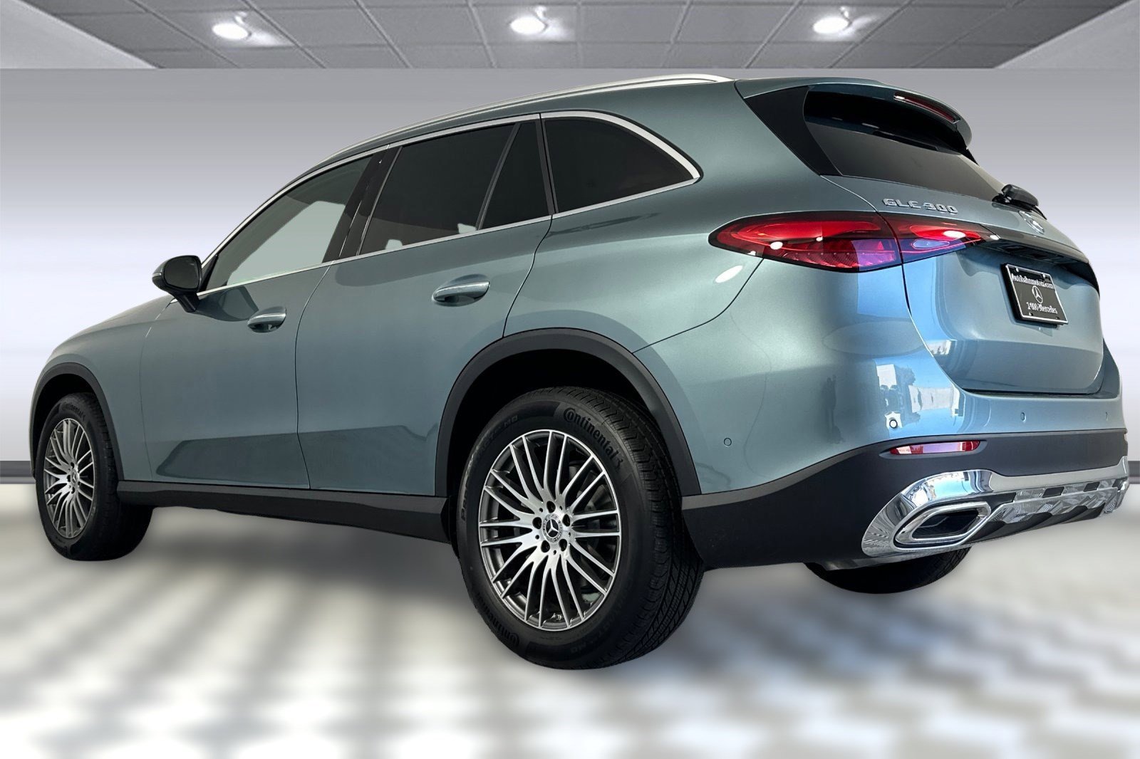 2026 Mercedes Benz GLC 300 photo 3