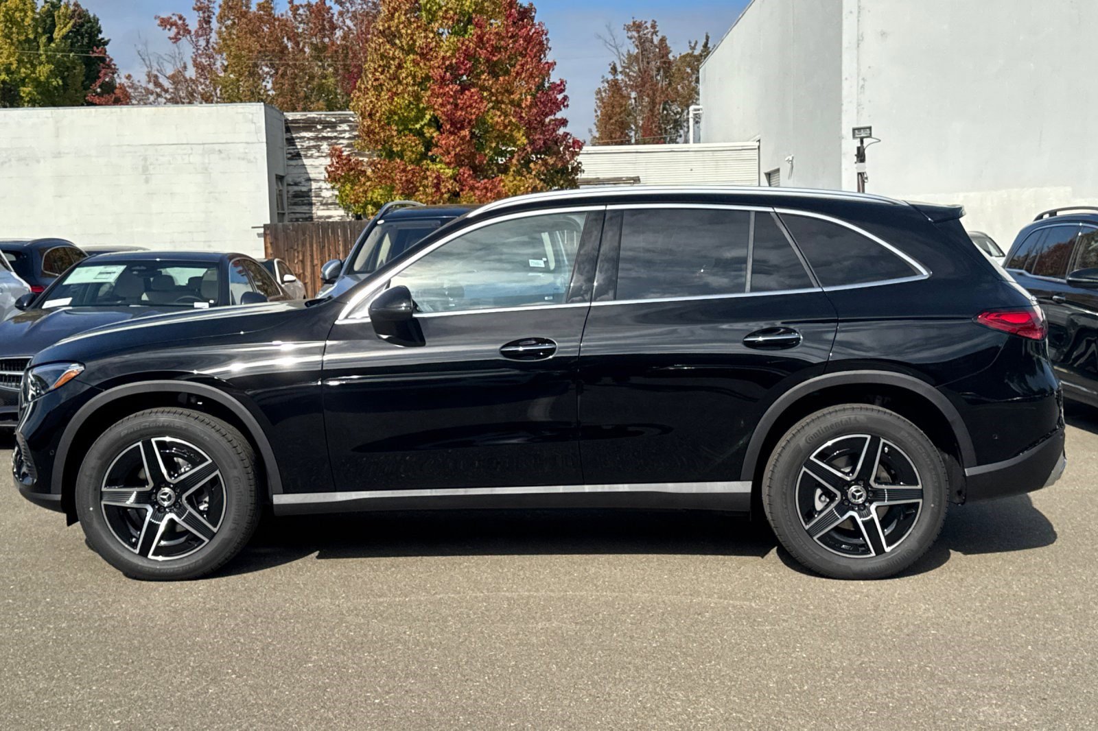 2026 Mercedes Benz GLC 300 4MATIC photo 2