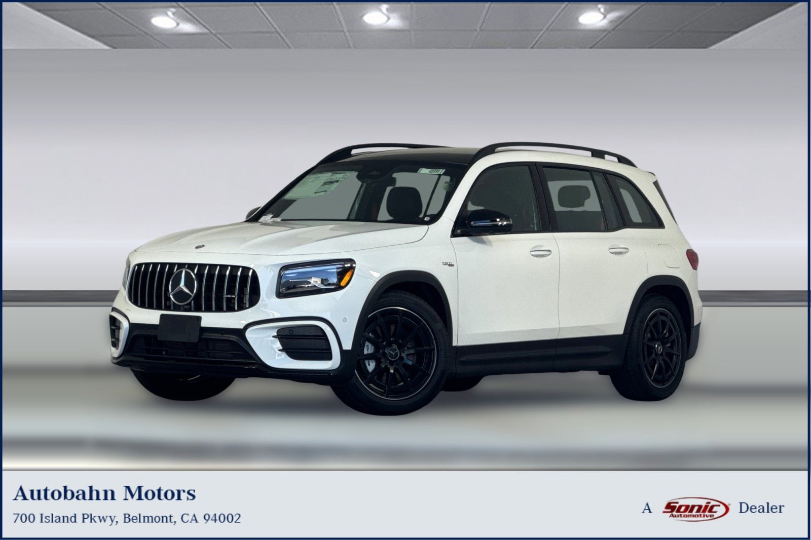 2026 Mercedes-Benz GLB GLB 35 AMG 4MATIC's photo
