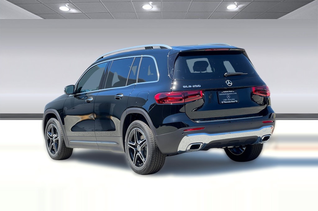 New 2026 Mercedes-Benz GLB 250 SUV