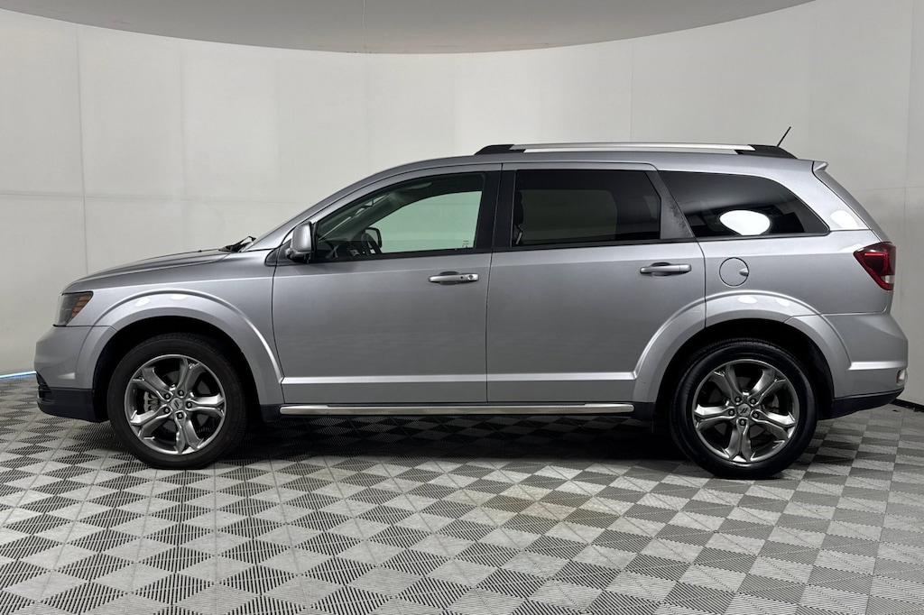 Used 2018 Dodge Journey Crossroad SUV