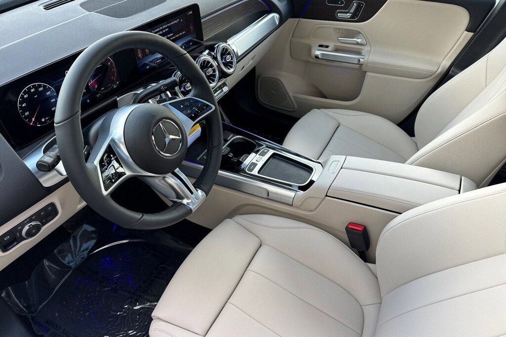 New 2026 Mercedes-Benz GLB 250 SUV