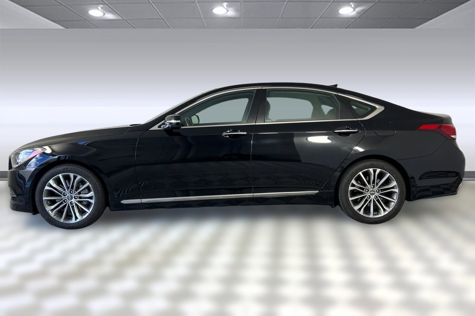 2015 Hyundai Genesis 3.8 photo 2