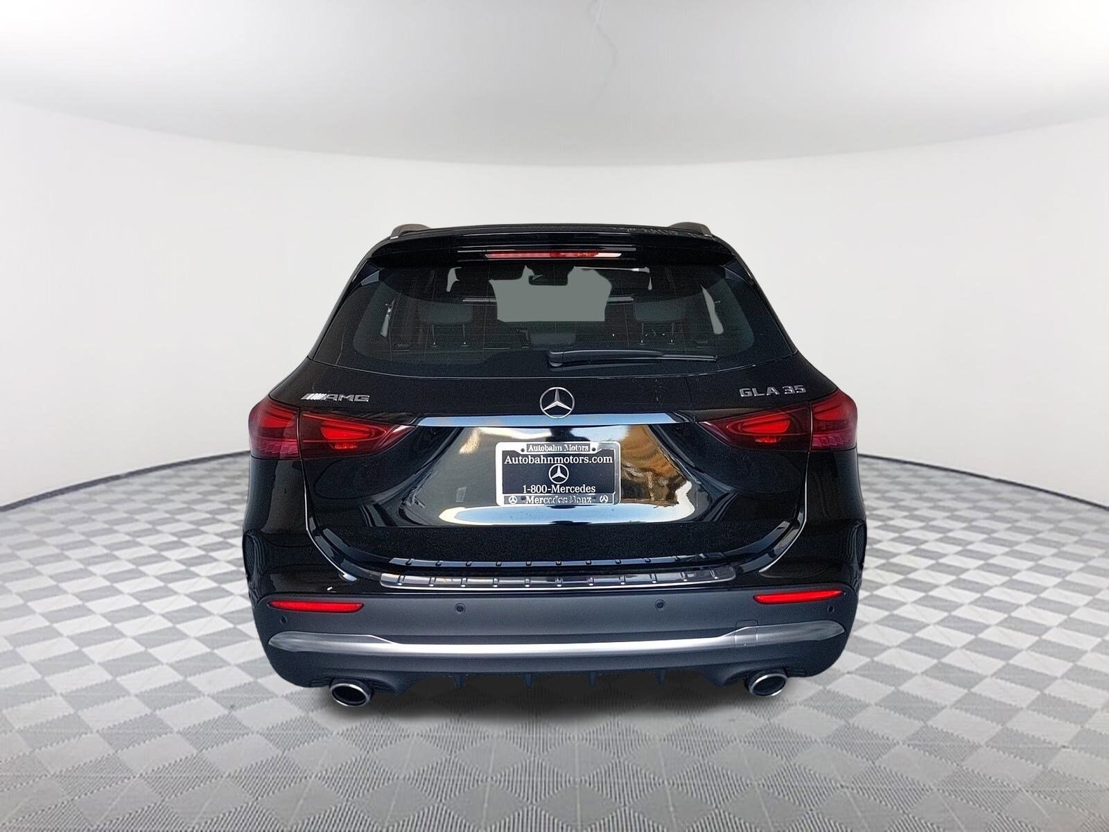 2025 Mercedes Benz GLA AMG 35 4MATIC photo 4