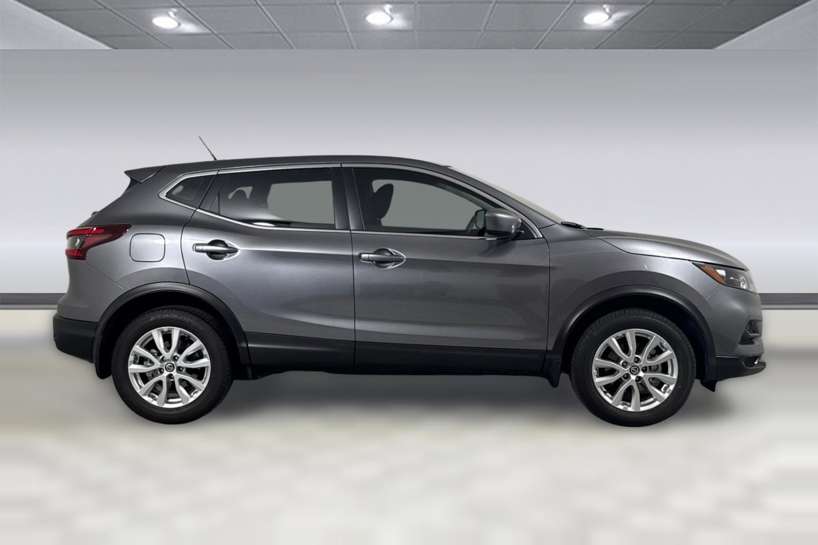 2021 Nissan Rogue Sport S photo 6