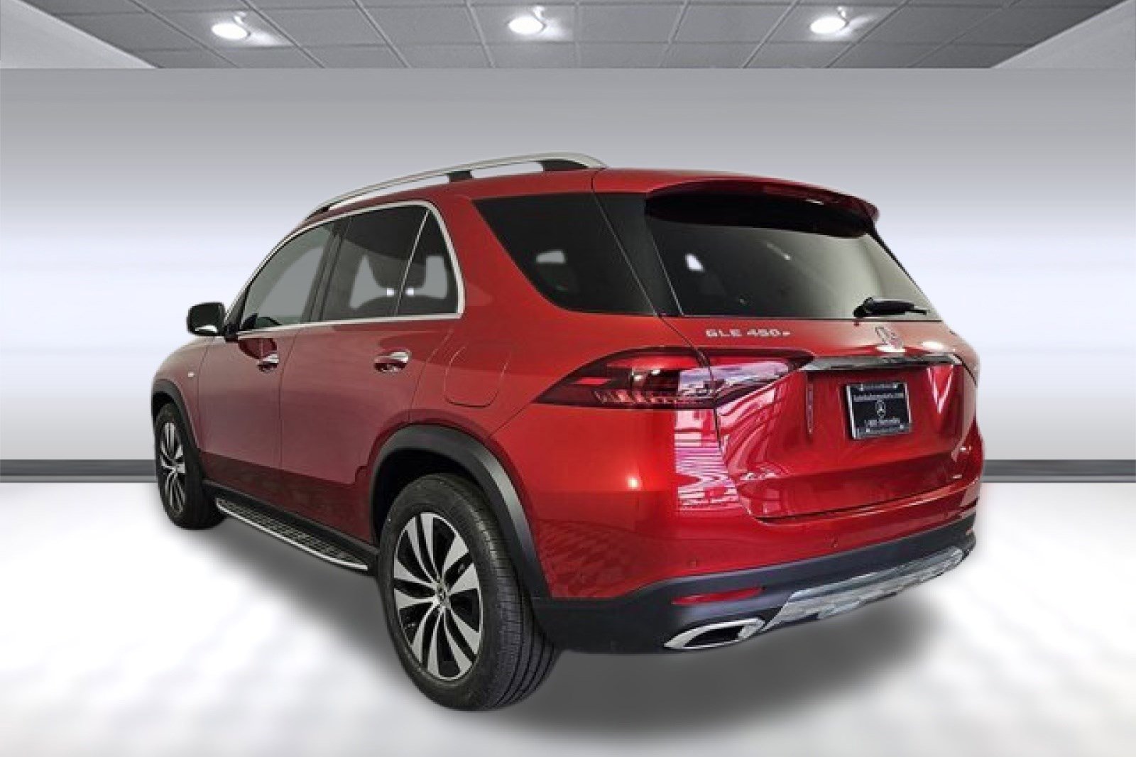 2025 Mercedes Benz GLE 450e 4MATIC photo 2