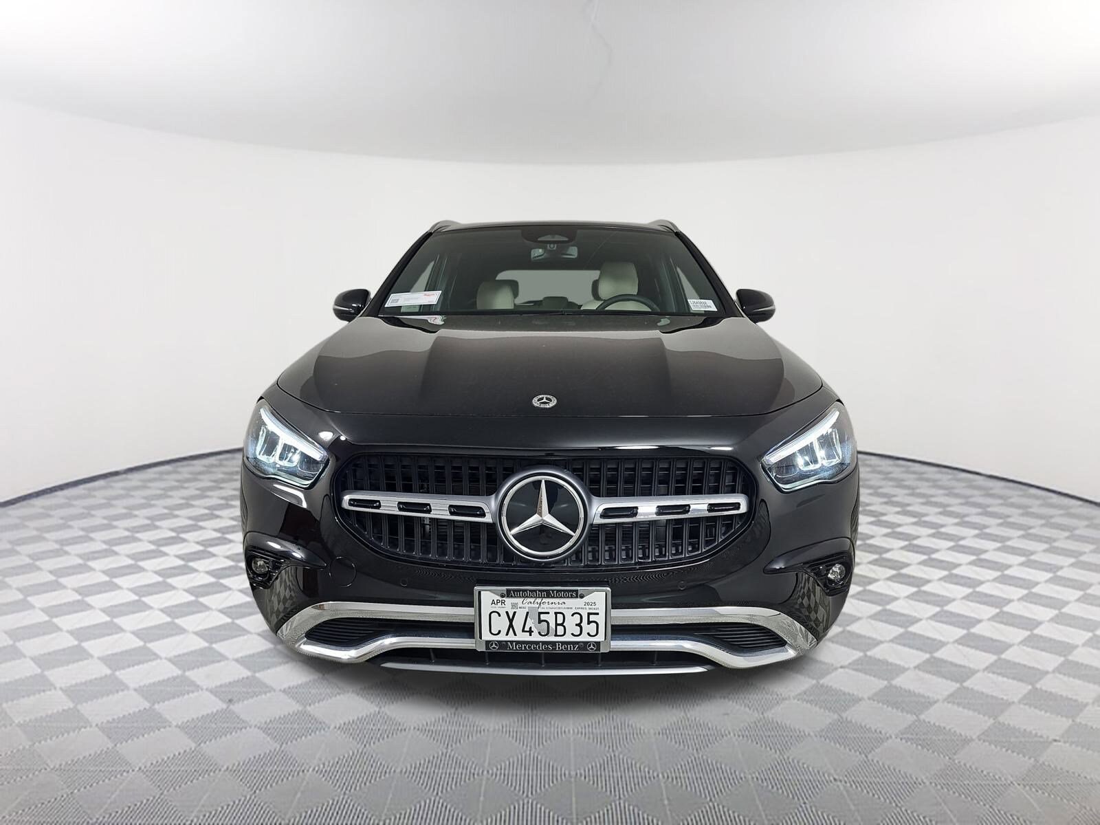 2025 Mercedes Benz GLA 250 photo 2