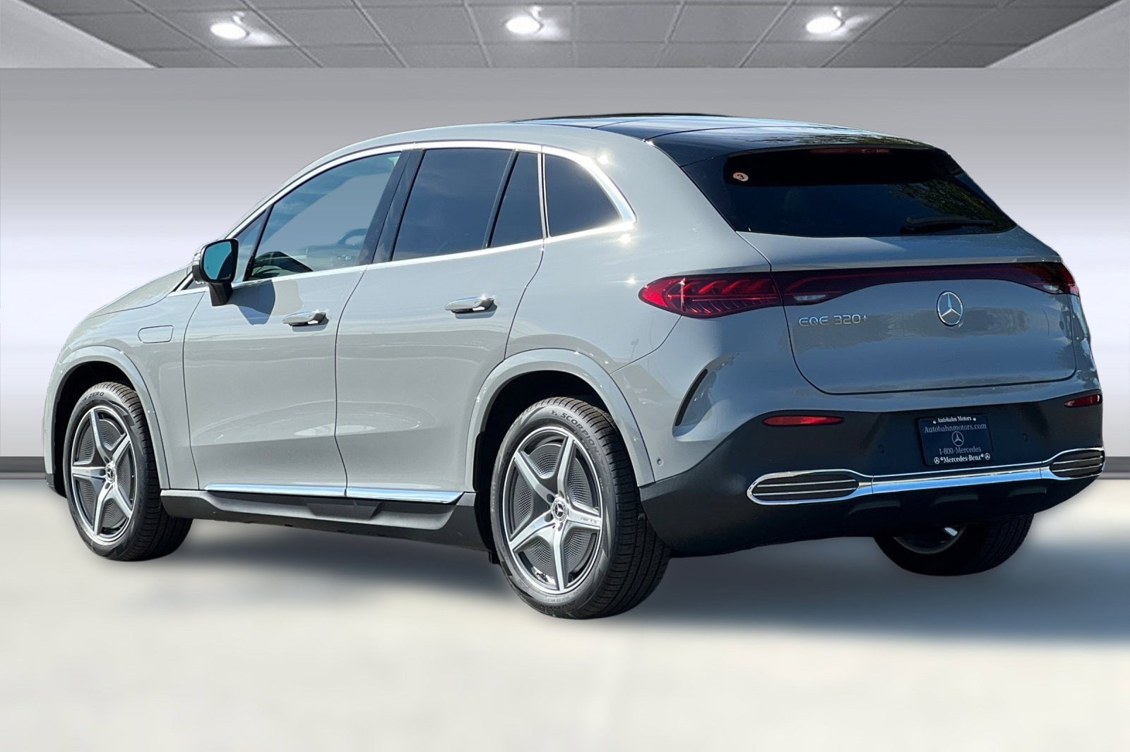 2026 Mercedes Benz EQE SUV photo 3