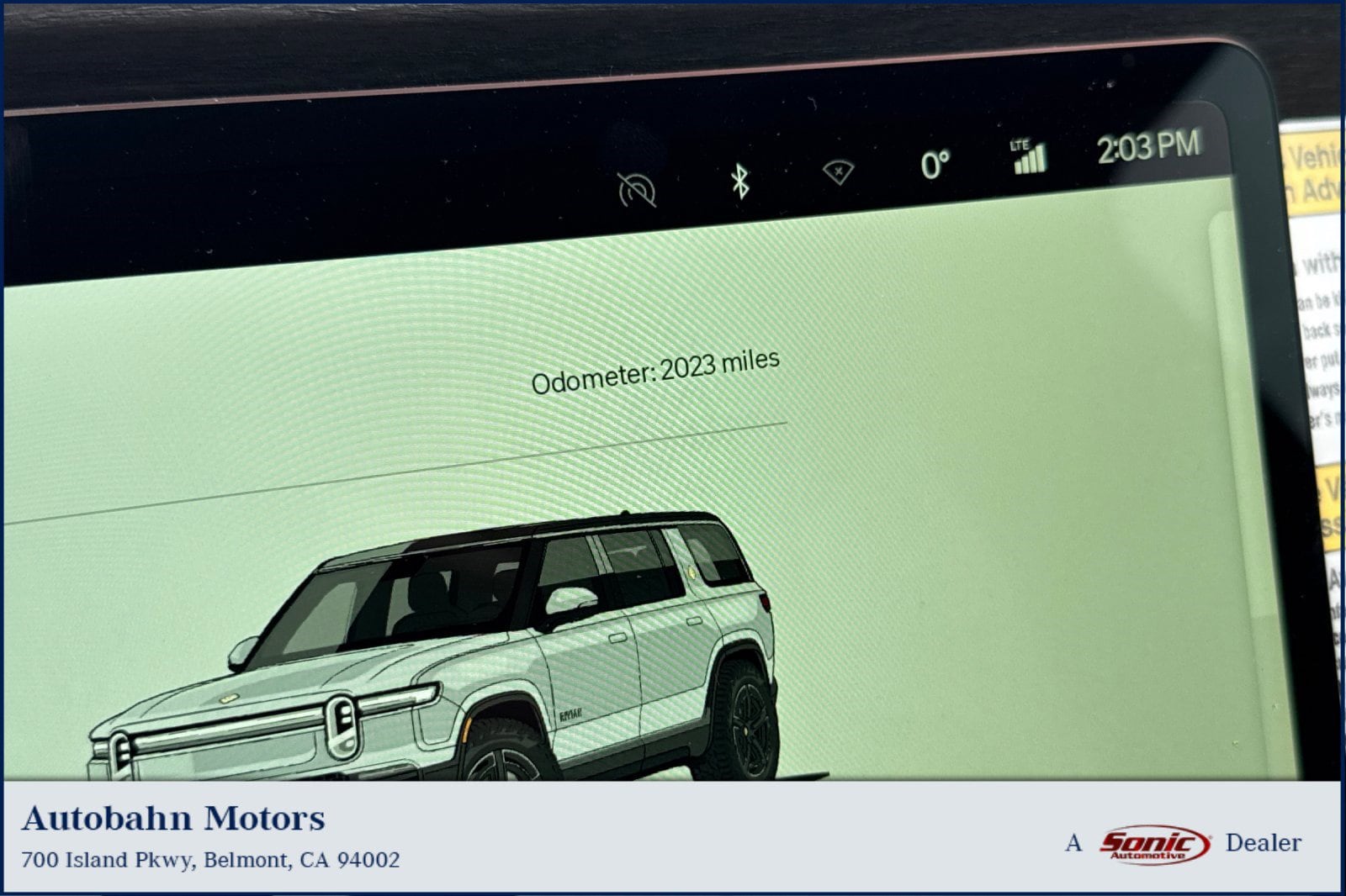 2026 Rivian R1S Base's photo