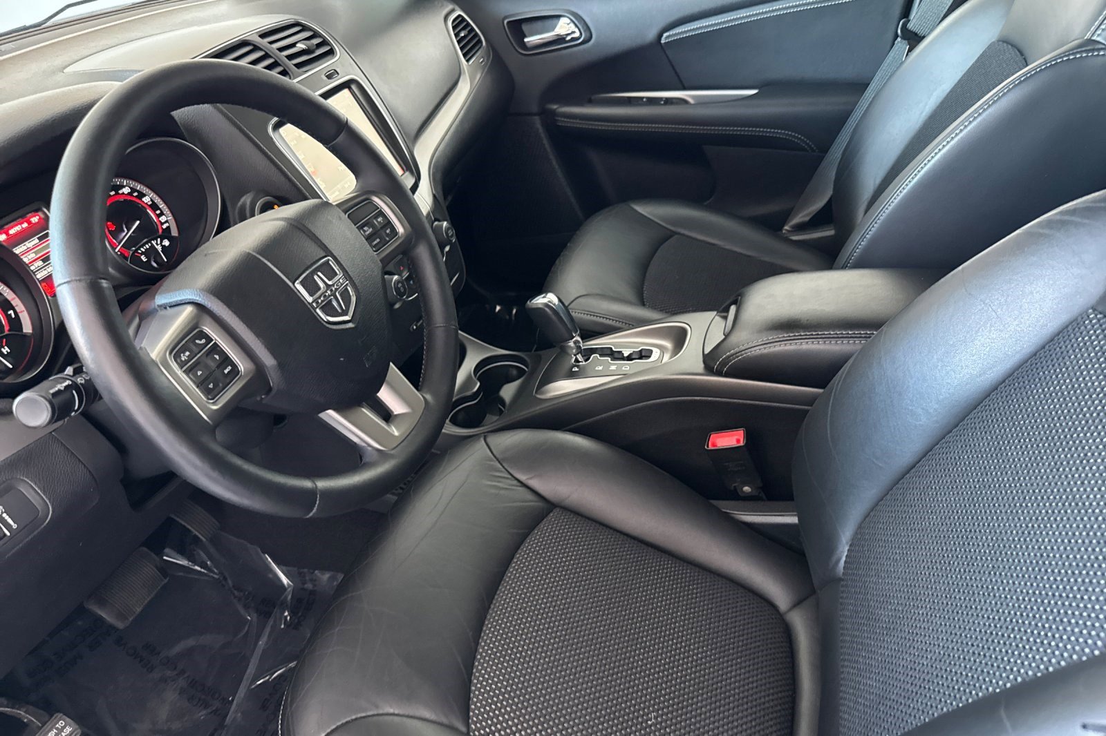 Journey Crossroad SUV