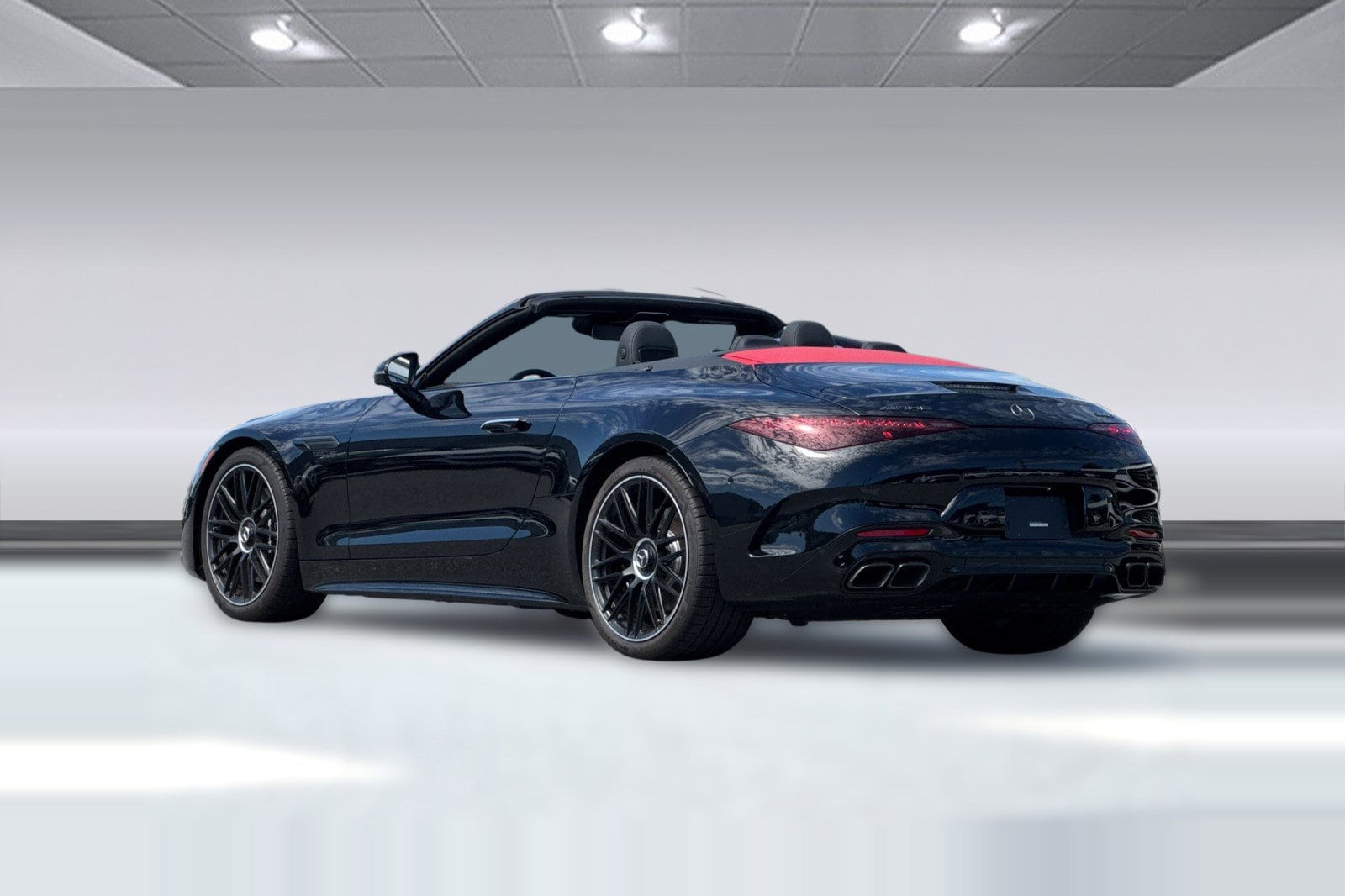 2024 Mercedes-Benz AMG SL 63 4MATIC photo 2