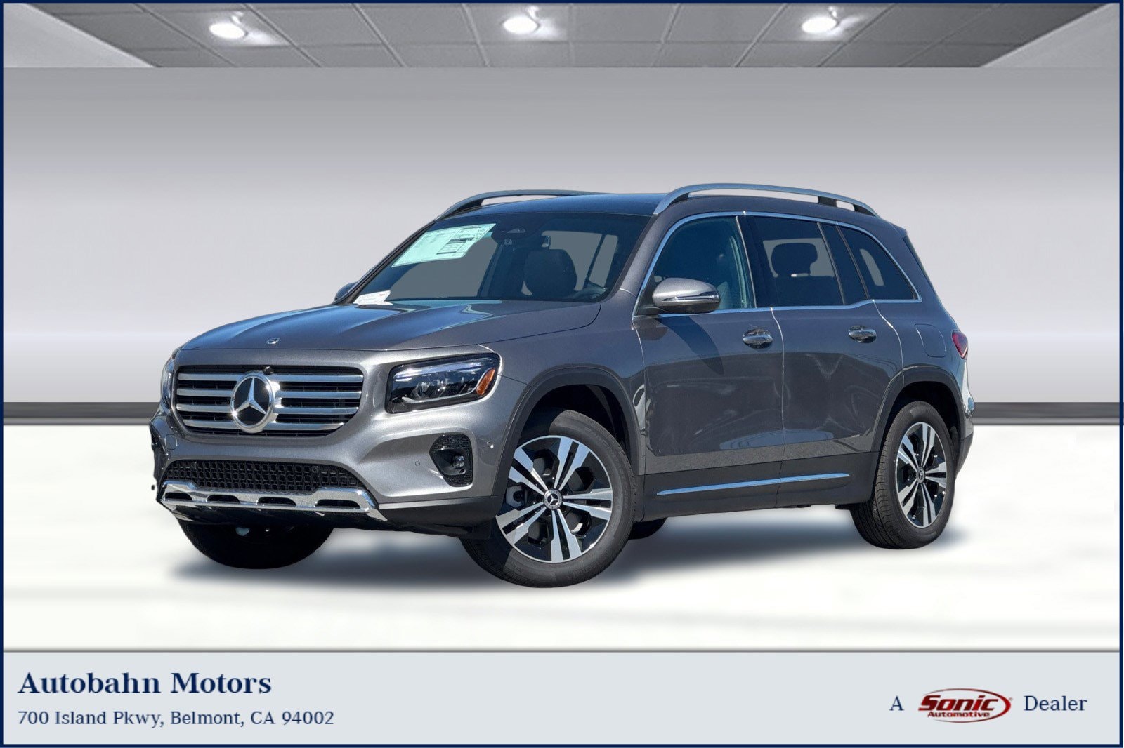 2026 Mercedes-Benz GLB GLB 250 4MATIC's photo