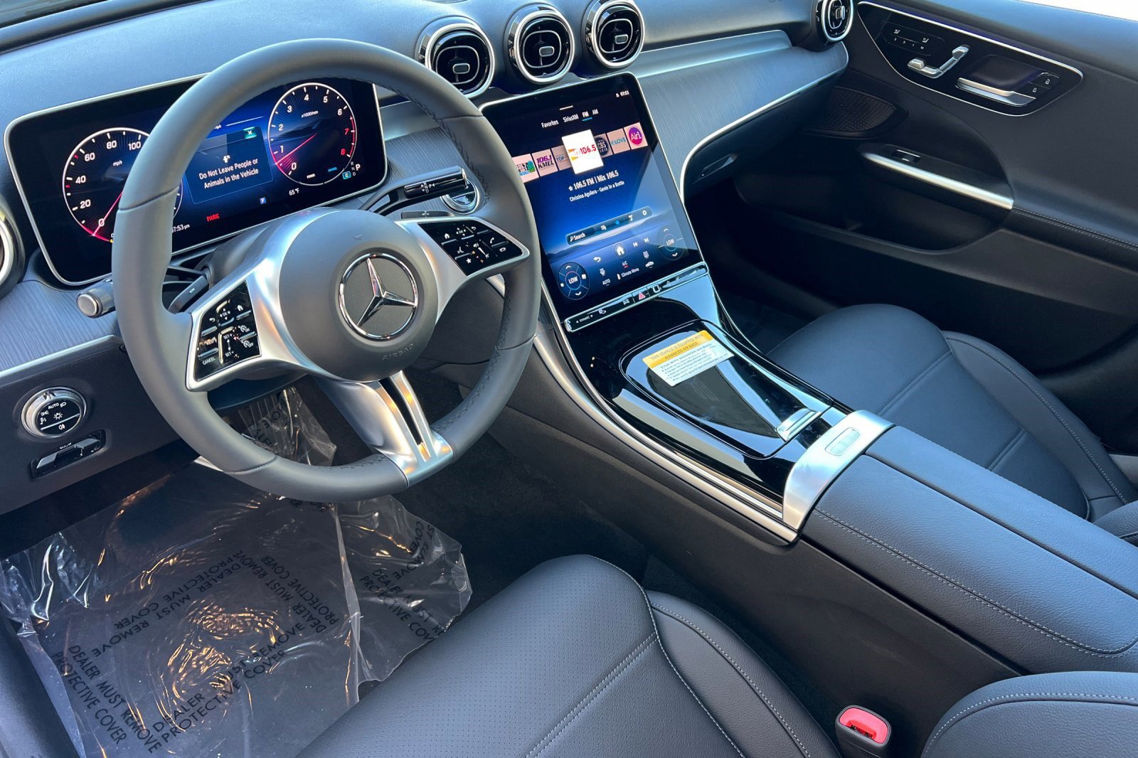 2025 Mercedes Benz C 300 Sedan photo 4