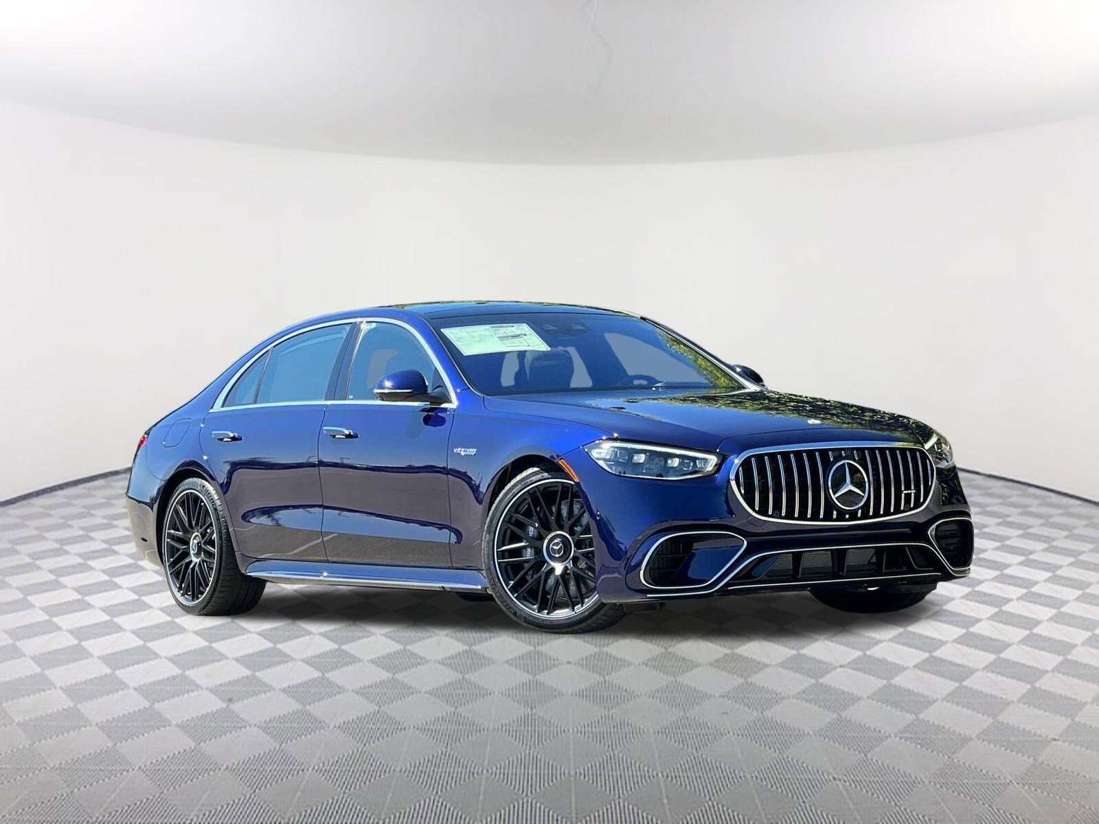 2024 Mercedes Benz S AMG 63 e 4MATIC photo 2