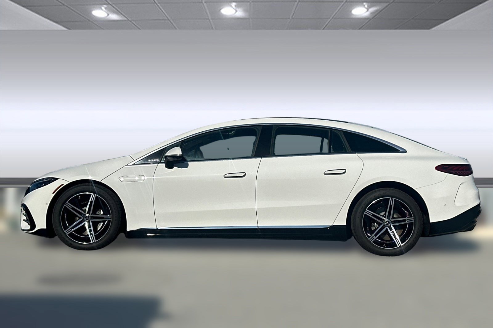 2025 Mercedes Benz EQS Sedan 450 4MATIC photo 2