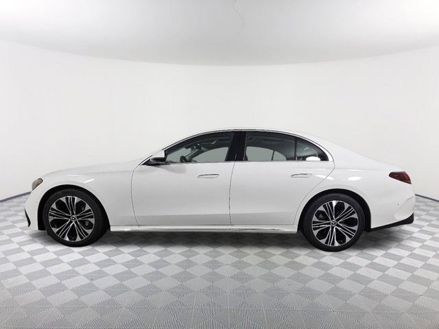 2025 Mercedes Benz E 350 Sedan photo 2