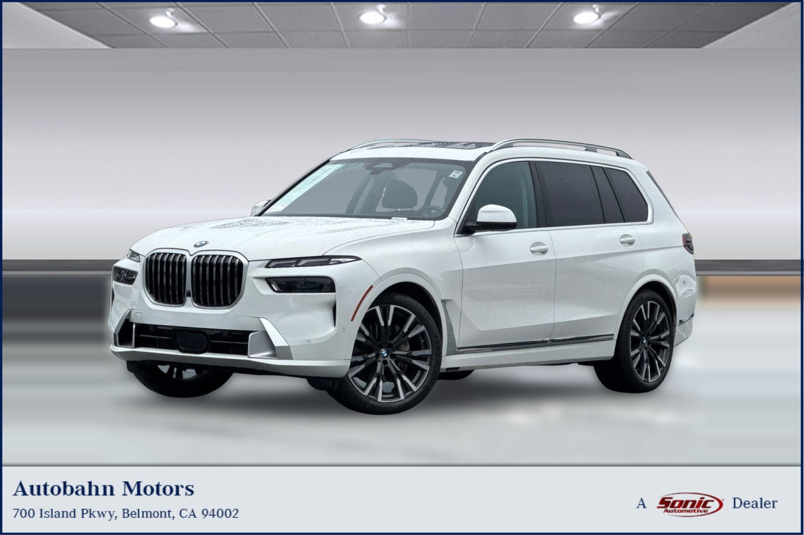 2023 BMW X7 40i's photo