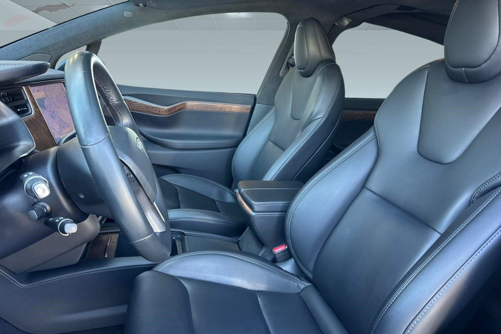 Model X Long Range SUV