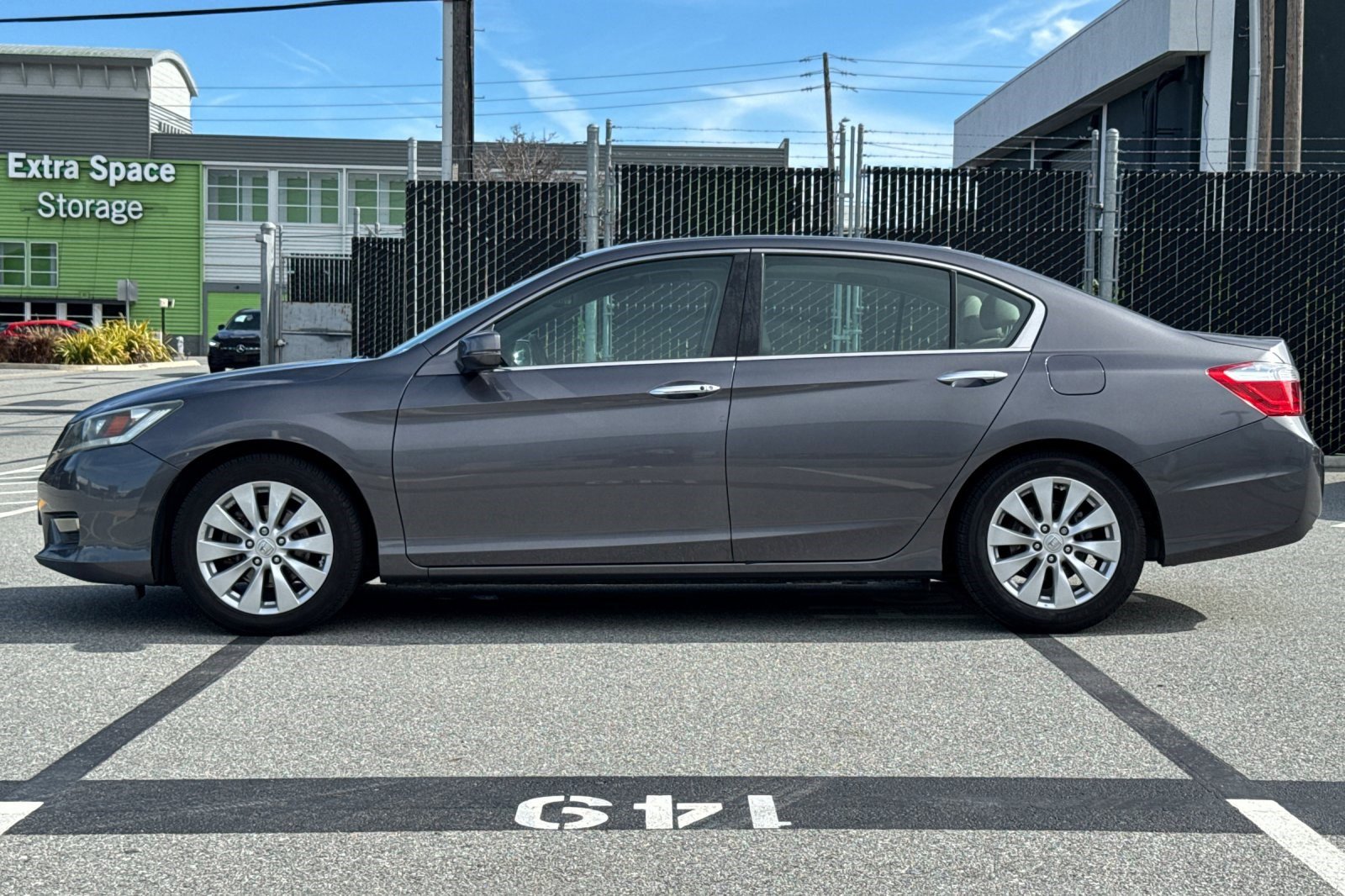 Used 2013 Honda Accord EX-L with VIN 1HGCR2F8XDA063913 for sale in Belmont, CA