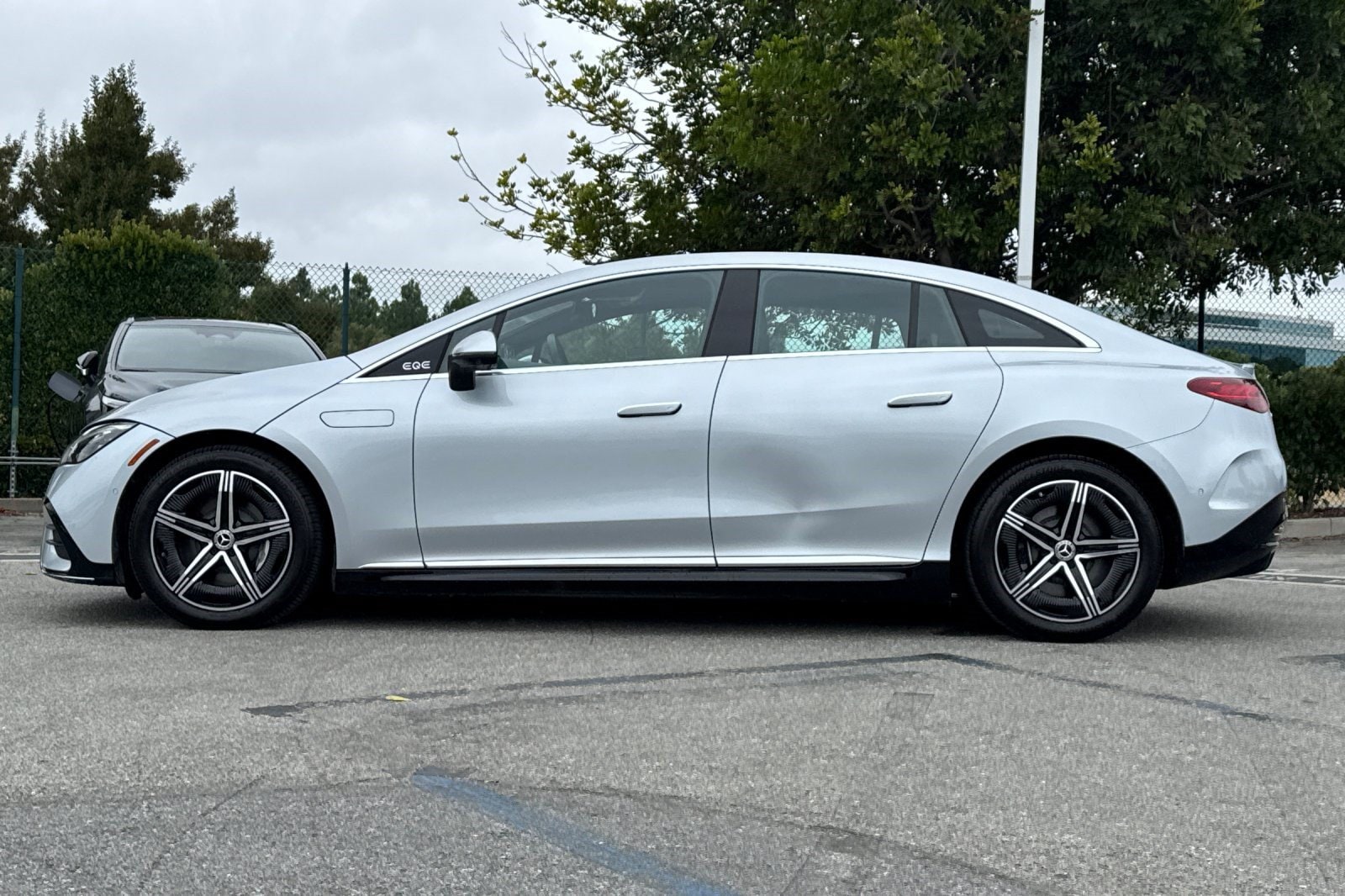2023 Mercedes-Benz EQE 350 4MATIC Sedan