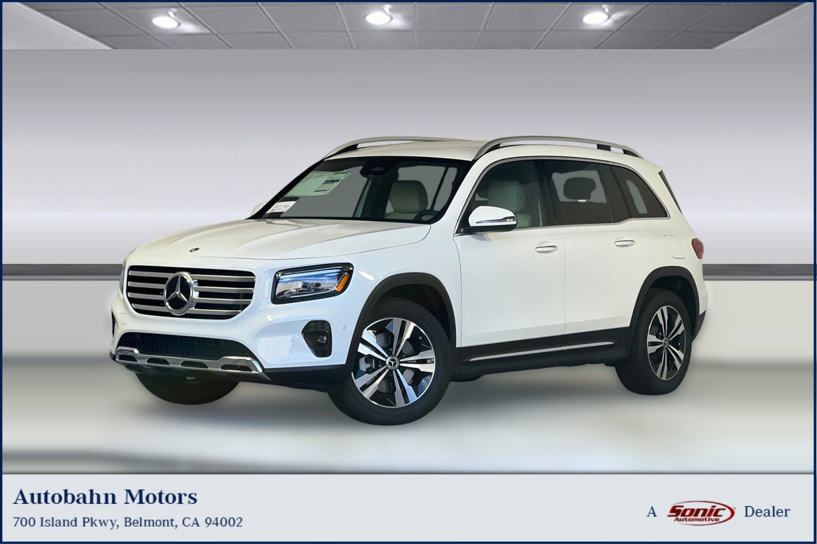 2025 Mercedes-Benz GLB Base's photo