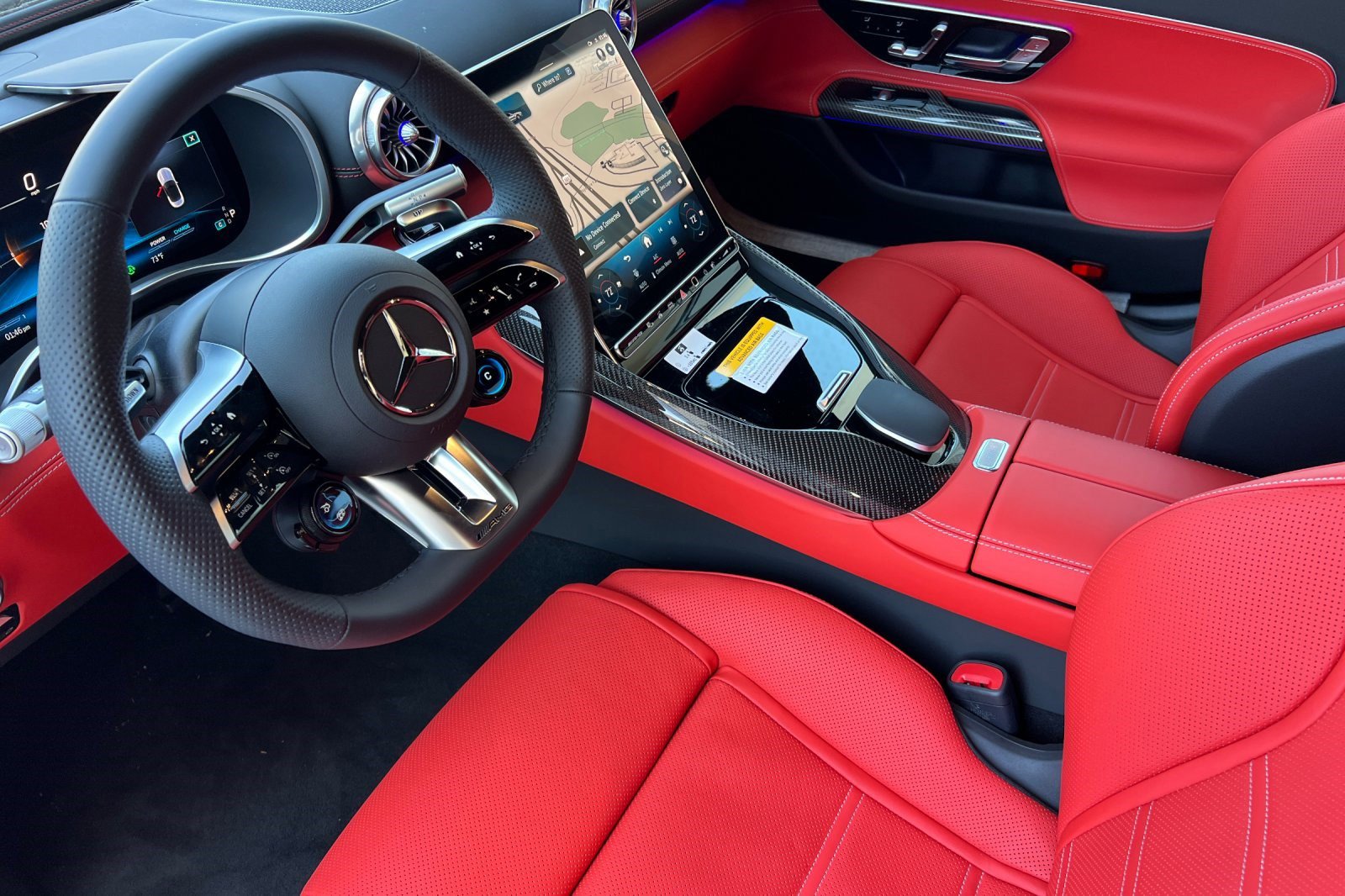 2025 Mercedes Benz SL AMG 43 photo 4