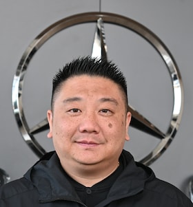 Staff member Robert Yan from ID_c5cf61a0de30