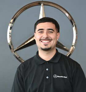 Staff member Isaac Unsworth from ID_11f122