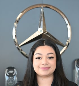 Staff member Karla Beltram from ID_5bde38