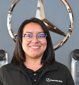 Staff member Carmen Orozco from ID_11f122