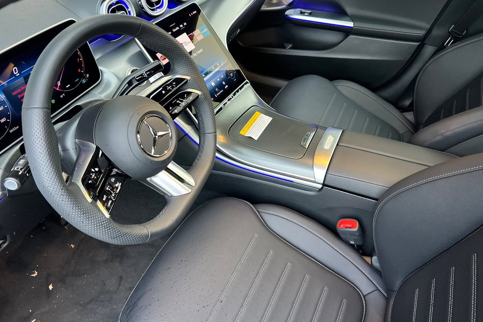 2025 Mercedes Benz C 300 4MATIC Sedan photo 4