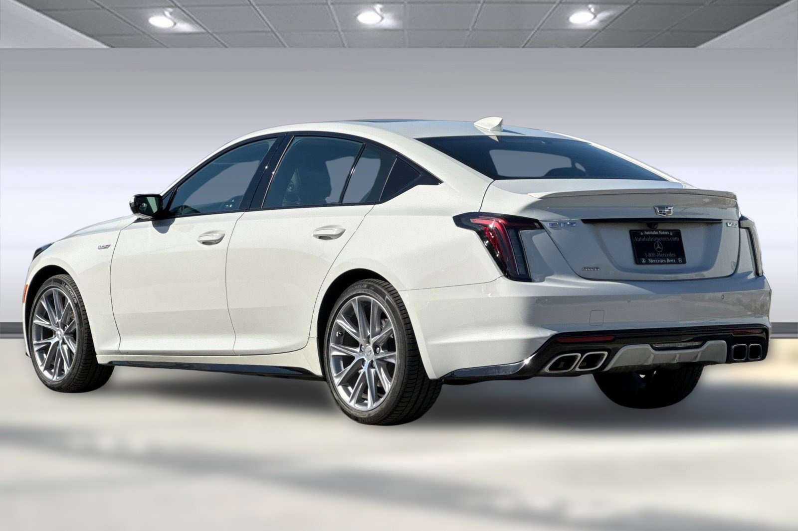 2021 Cadillac CT5 V photo 3