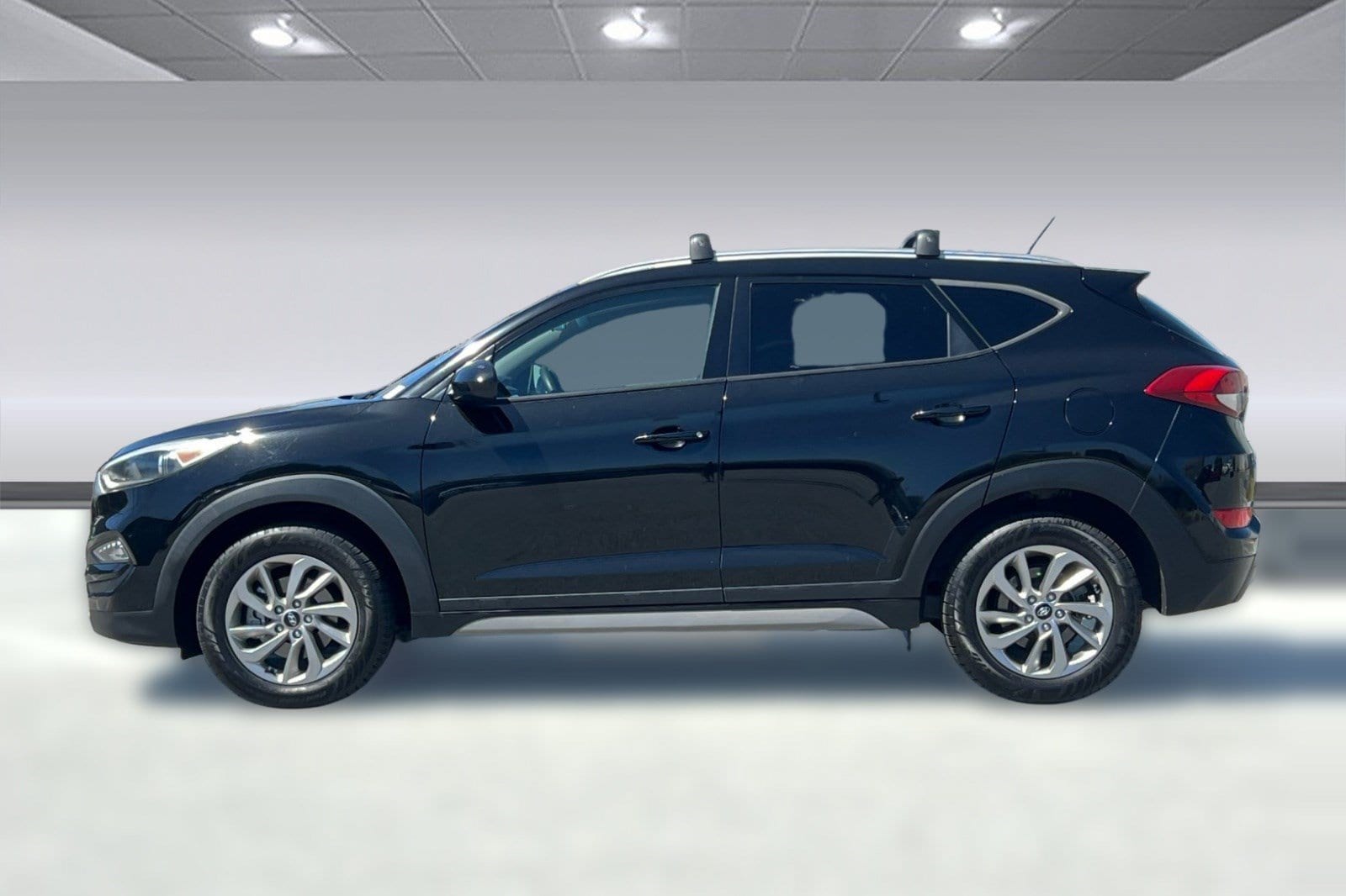 Used 2017 Hyundai Tucson SE with VIN KM8J33A47HU373504 for sale in Belmont, CA