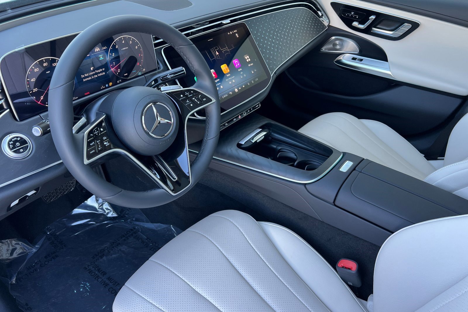 2026 Mercedes Benz E photo 4